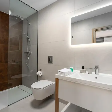 شقة Premium Sunshine With A Sea View لابين