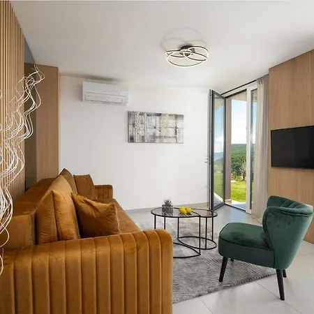 Premium Sunshine With A Sea View شقة لابين